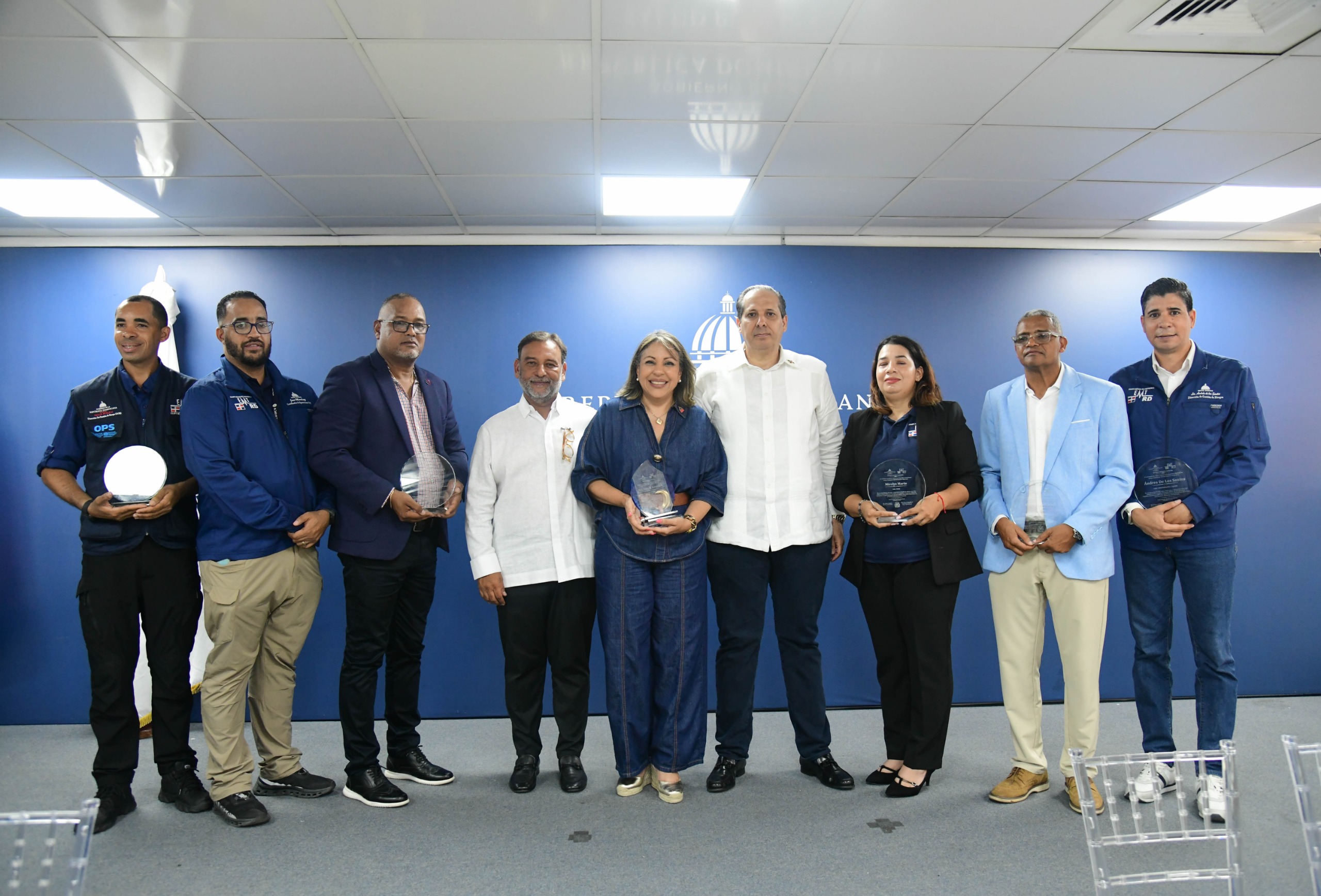 Ministerio de Salud reconoce la labor del Equipo Médico de Emergencia tras misión humanitaria en Venezuela