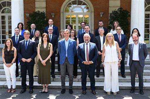 Pedro Sánchez, presidente de España, se reúne con la nueva junta rectora de la CRUE