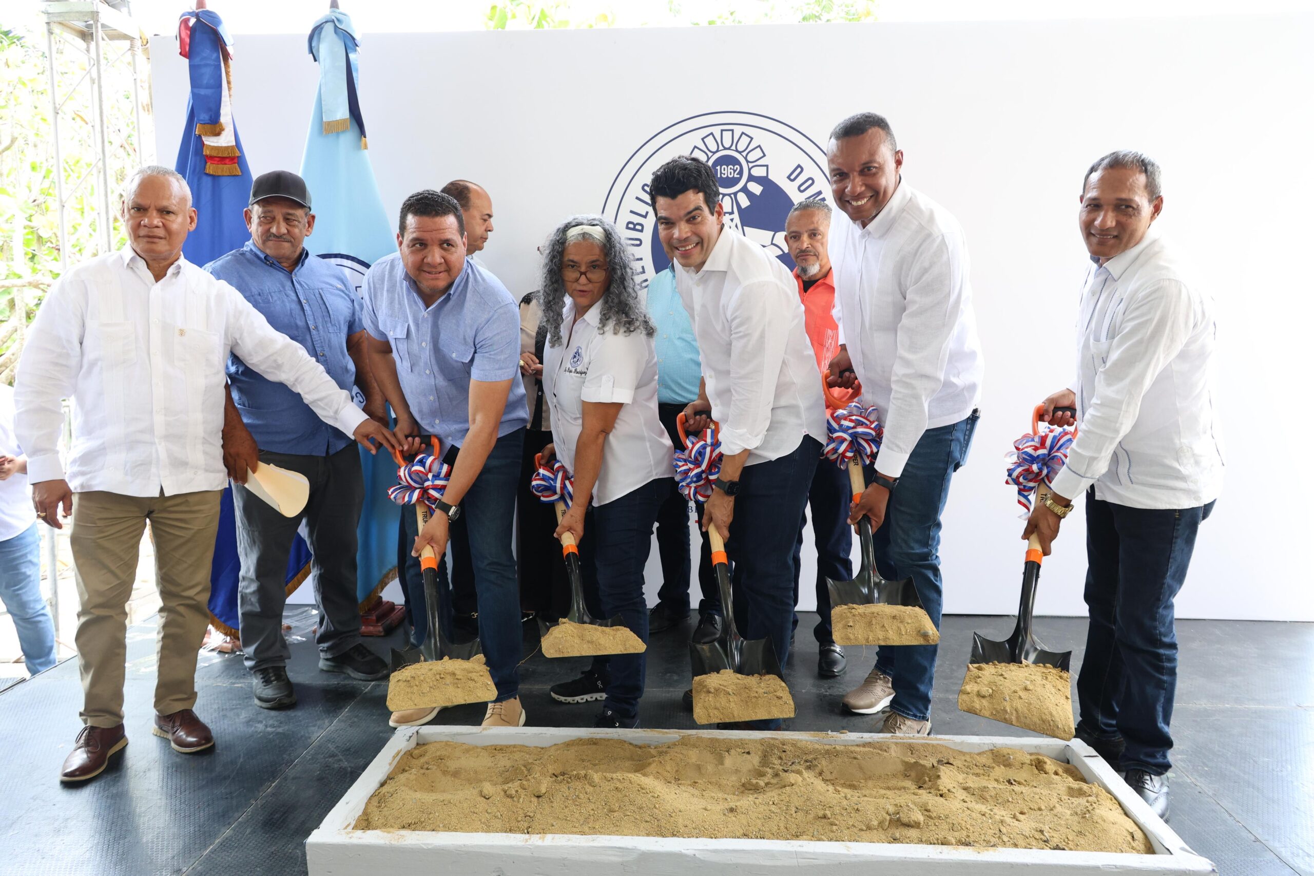 Inapa inicia segunda etapa del acueducto múltiple de Sabana Iglesia, Santiago, República Dominicana