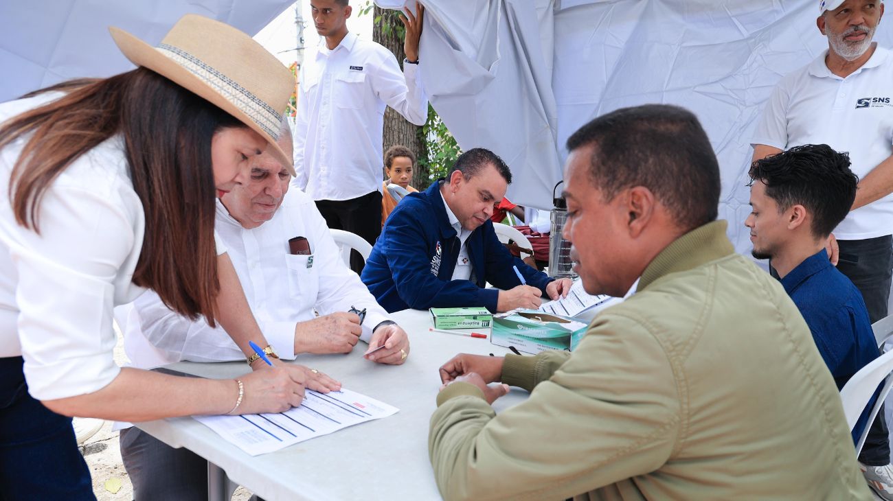 Chequéate RD realiza jornada médica gratuita para detectar a tiempo el cáncer en Guayubín, República Dominicana