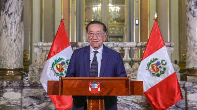 Presidente Balcázar de Perú establece marco legal para el pago de gratificaciones y CTS al personal CAS