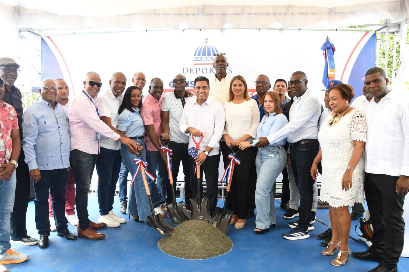 Inician construcción de multiuso en Villa Hermosa, La Romana, República Dominicana