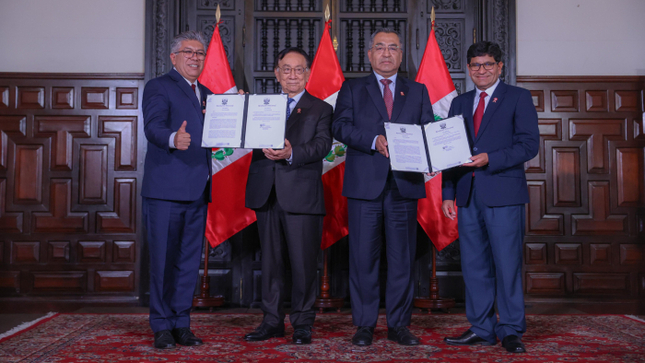 Presidente Balcázar, de Perú, destraba obra vial estratégica que fortalecerá la conexión entre Arequipa y Cusco, Perú