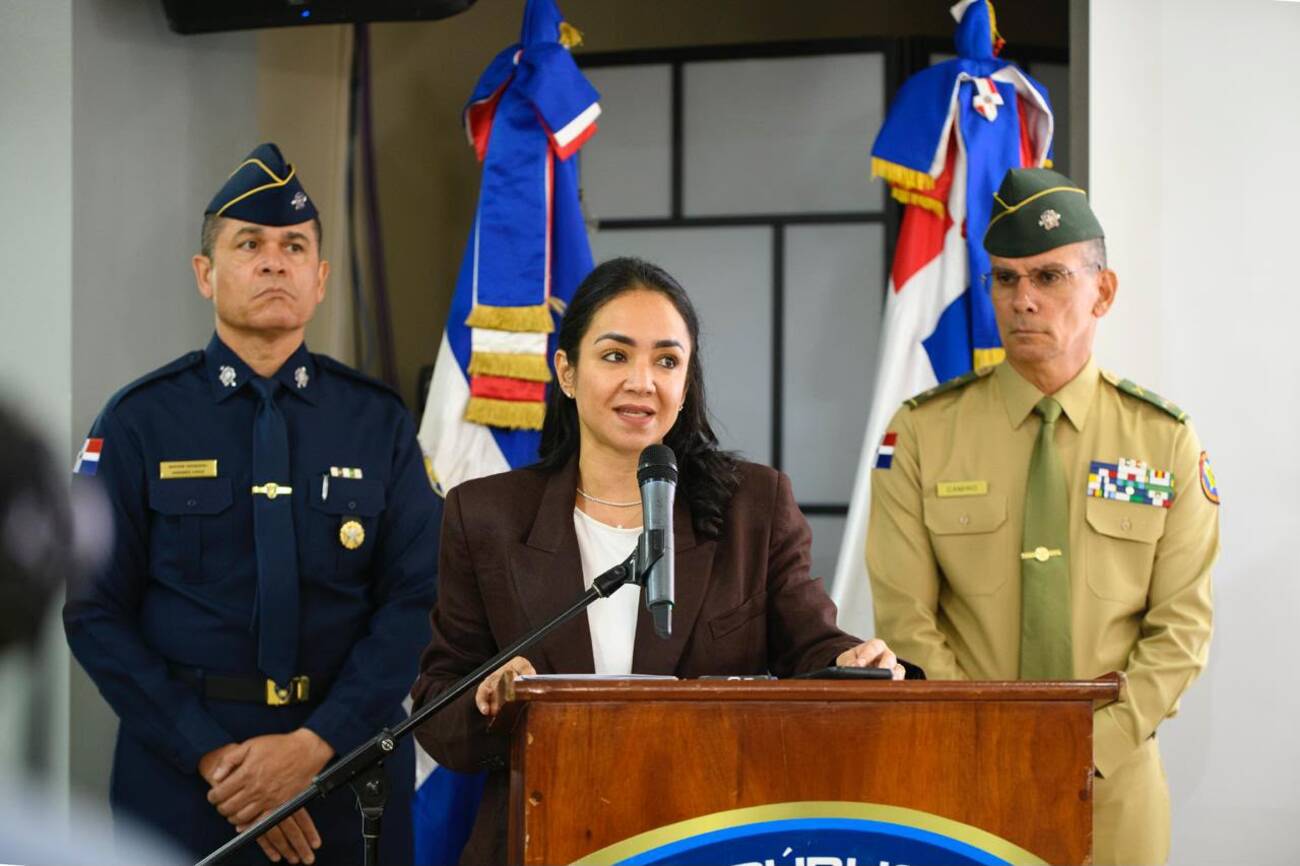 Ministra de Interior y Policía promete no desistir en la transformación de la Policía y cero impunidad ante abusos
