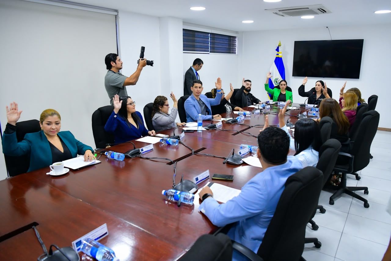 Comisión respalda iniciativa para otorgar reconocimiento al personal de misión humanitaria en Venezuela