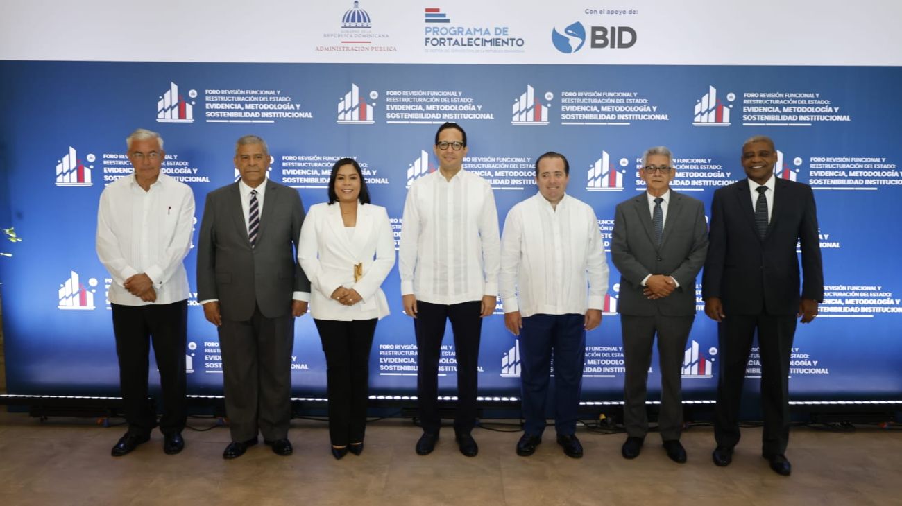 Destacan avances de la reestructuración de la Administración pública