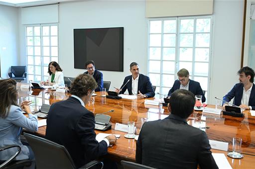 Pedro Sánchez analiza con Adigital el sector y nuevas iniciativas para impulsar el crecimiento de las startups en España