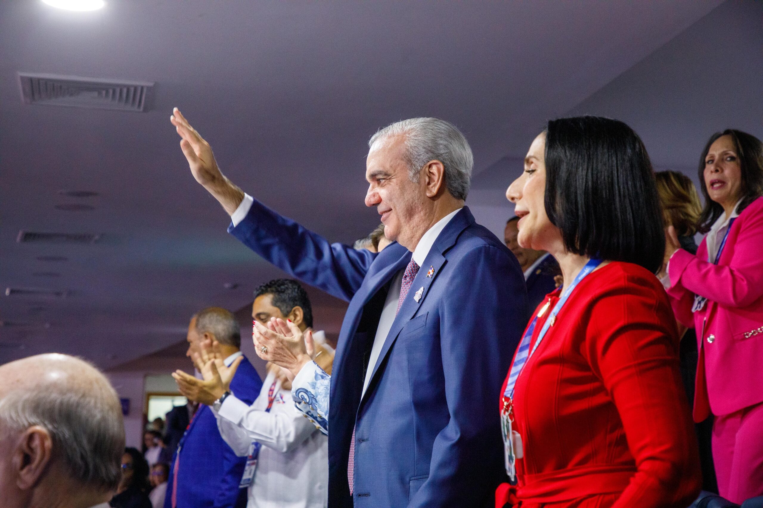 Abinader, presidente de República Dominicana, junto a la vicepresidenta y primera dama, inauguró los XXV Juegos Centroamericanos y del Caribe Santo Domingo 2026