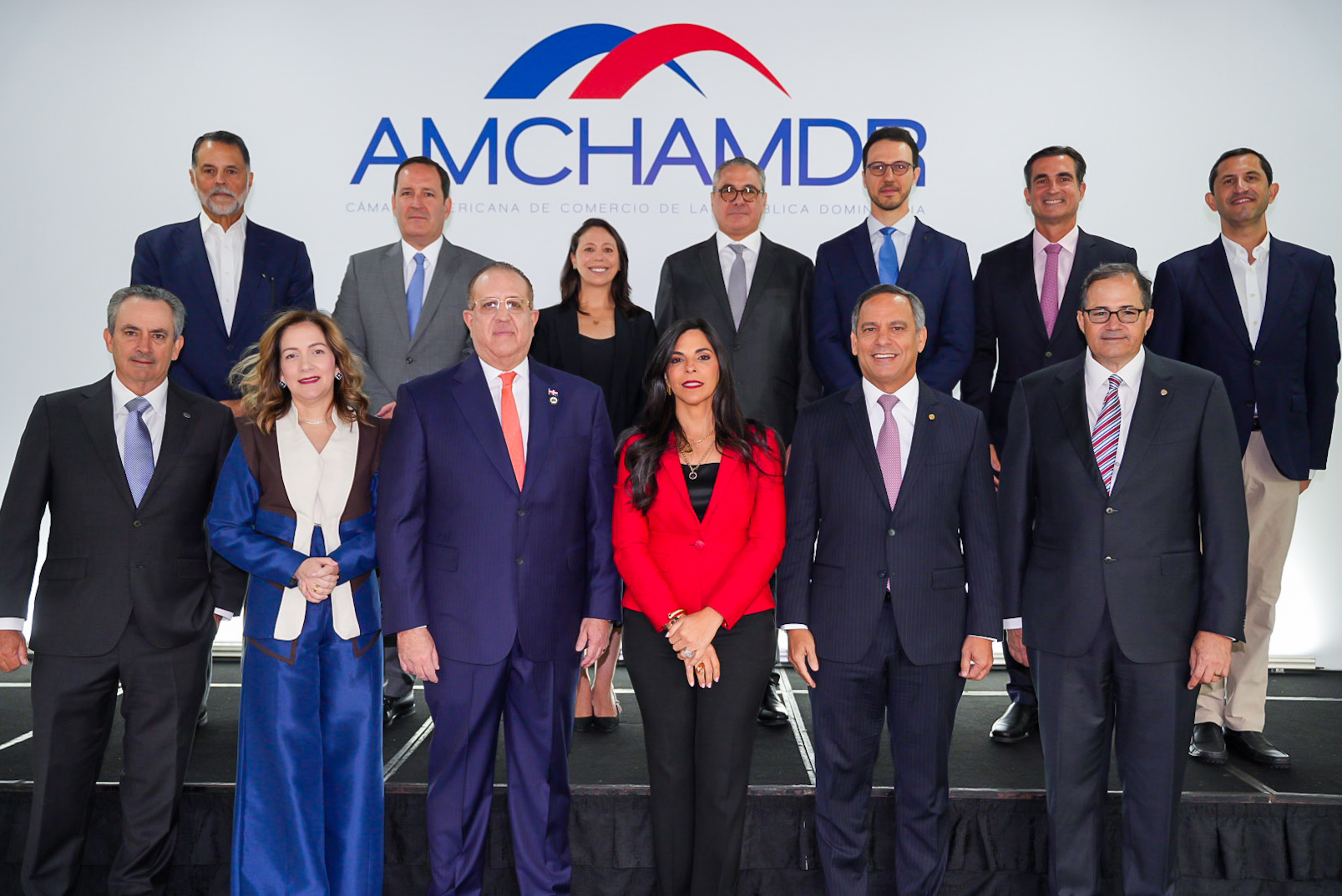 Magín Díaz afirma que la economía de RD responde positivamente pese a la incertidumbre persistente