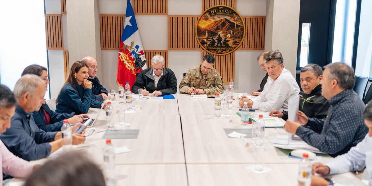 Presidente de Chile José Antonio Kast se reúne con autoridades nacionales, regionales y locales de la provincia del Huasco, Chile, bajo estado de catástrofe
