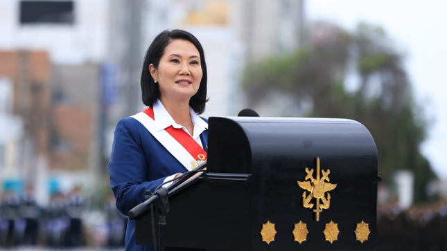 La presidenta de Perú, Keiko Fujimori, afirma que tomará decisiones para restablecer el orden y la paz en Perú