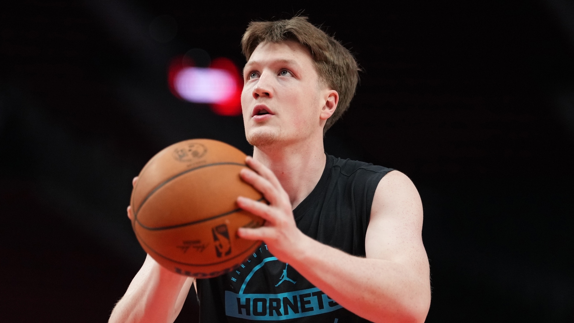 Hornets envían a Buddy Hield a los Bulls a cambio de Rob Dillingham