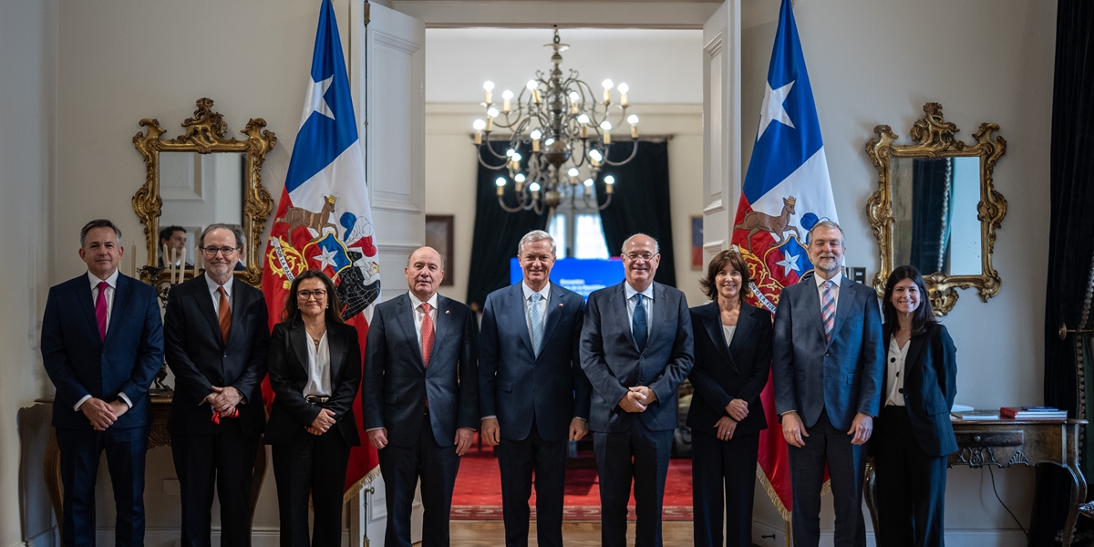 El presidente de Chile, José Antonio Kast, recibe al presidente del BID, Ilan Goldfajn El presidente de Chile, José Antonio Kast, recibe al presidente del BID, Ilan Goldfajn