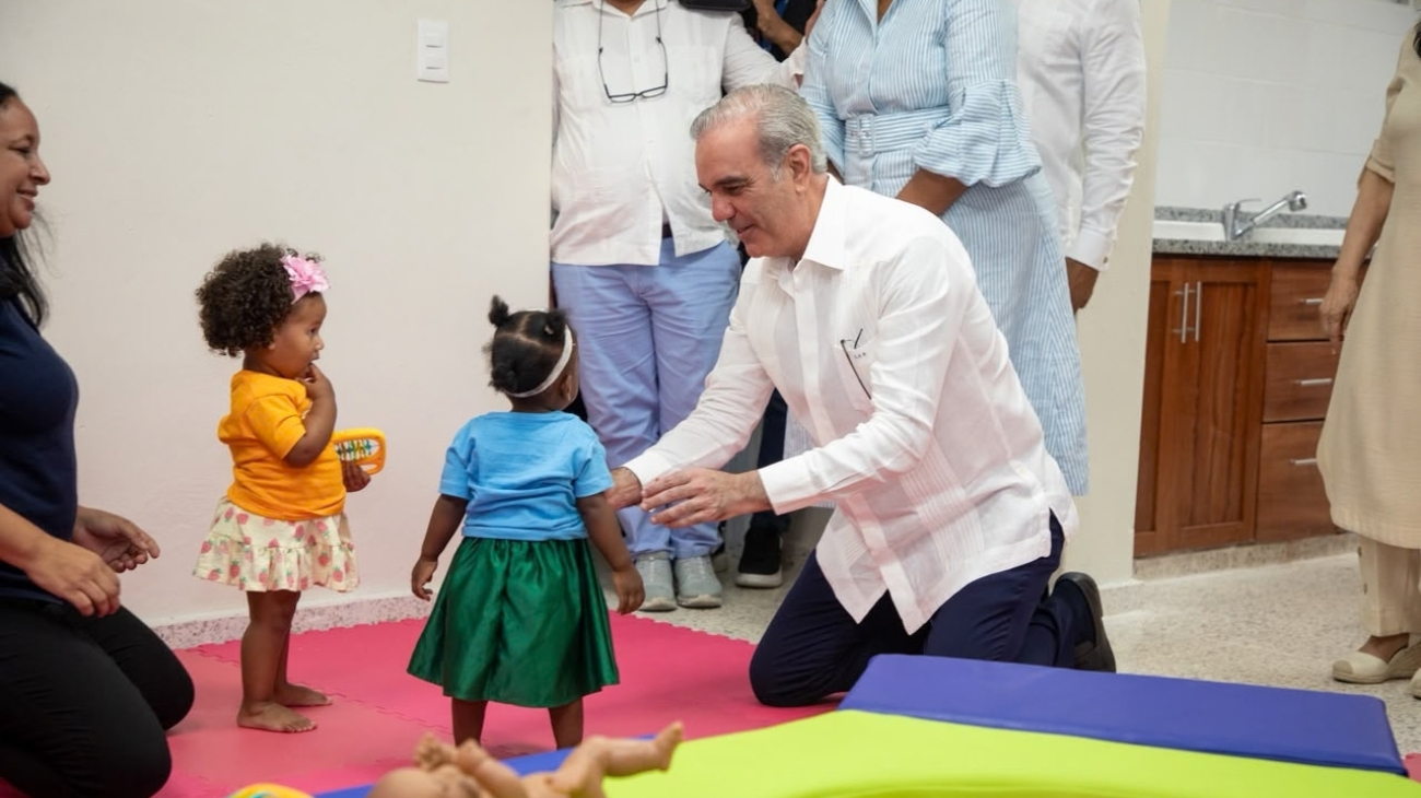 Presidente de República Dominicana, Luis Abinader, inaugura el Caipi República de Colombia y refuerza la protección de niños de familias vulnerables