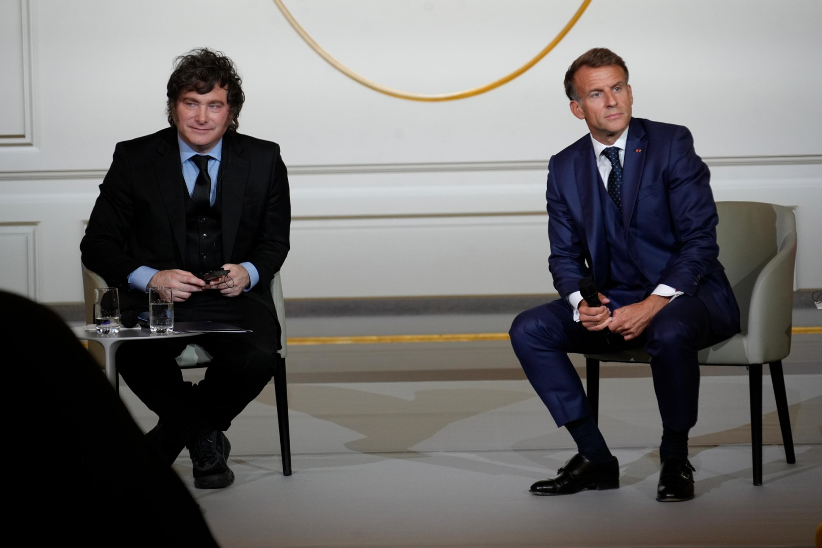 El presidente argentino Javier Milei mantuvo una reunión bilateral con Emmanuel Macron