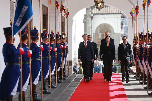 {Ecuador} PRESIDENTE NOBOA RECIBIÓ CARTAS CREDENCIALES DE NUEVOS EMBAJADORES - Secretaría General de Comunicación de la Presidencia
