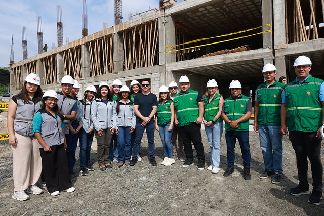 {Ecuador} GOBIERNO NACIONAL INVIERTE CERCA DE USD 2 MILLONES EN NUEVO EDIFICIO UNIVERSITARIO QUE BENEFICIARÁ A 5.000 ESTUDIANTES EN MANABÍ - Secretaría General de Comunicación de la Presidencia