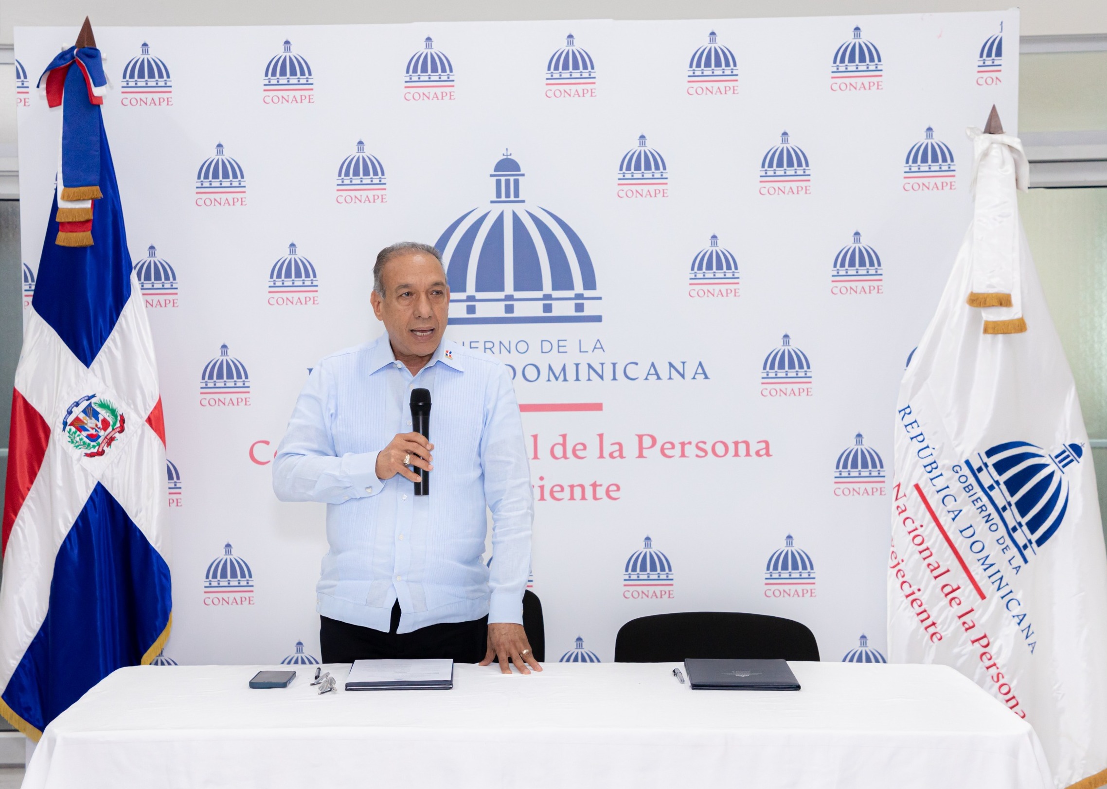 Conape fortalece la atención integral a adultos mayores con programas de cuidados y asistencia social
