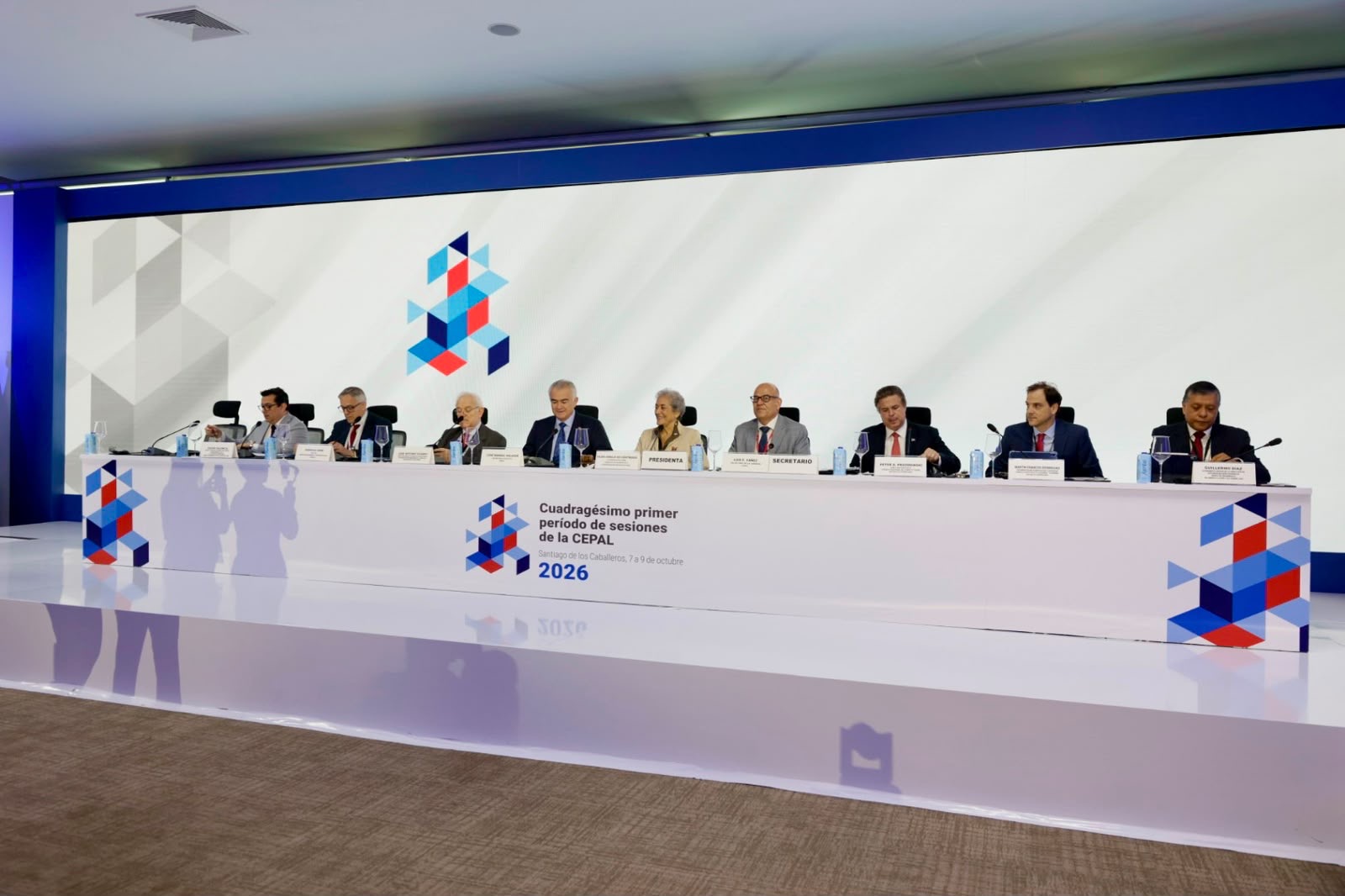 CNC participa en debate regional sobre crecimiento económico y responsabilidad fiscal