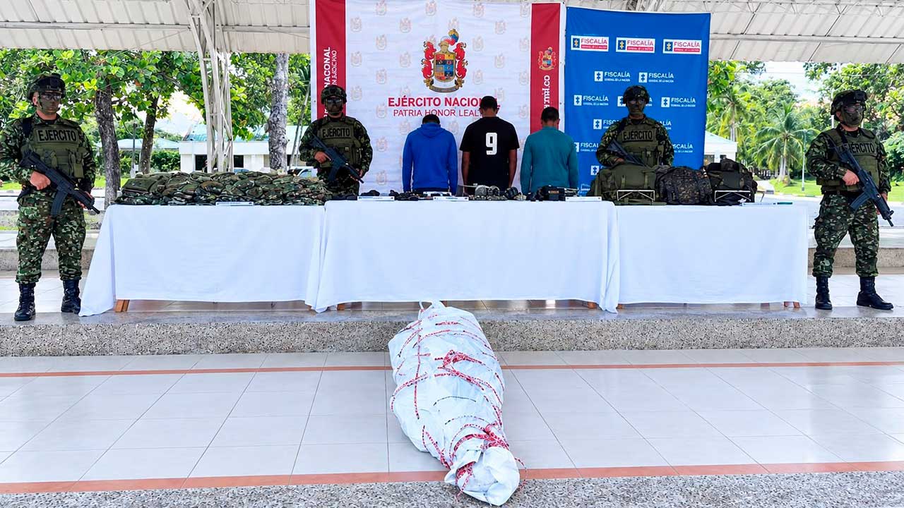 Ejército dio de baja a un narcoterrorista y capturó a tres más en combates contra el Clan del Golfo en Chocó